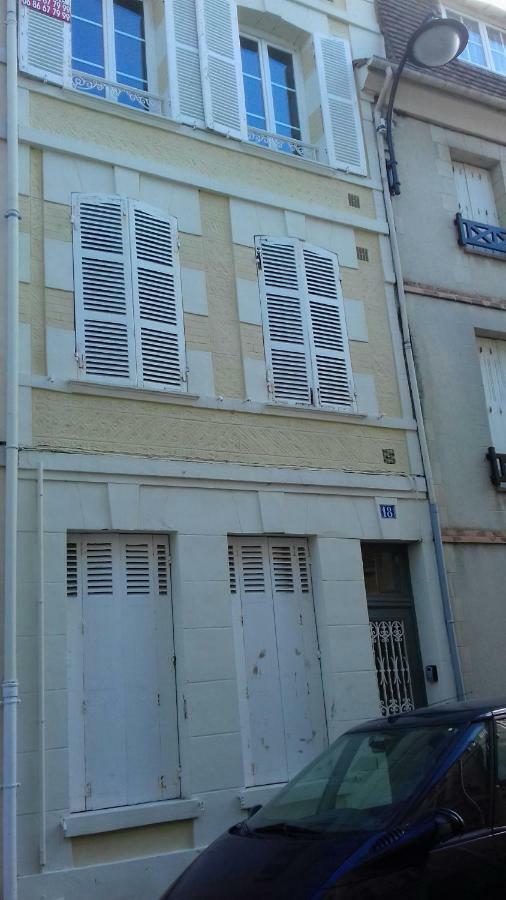 Appartement Studio cocooning à 100 mètres de la plage à Trouville-sur-Mer Extérieur photo